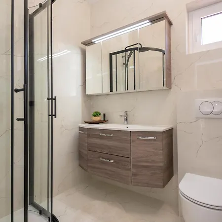 Holiday home Pet Friendly In With Kitchen *